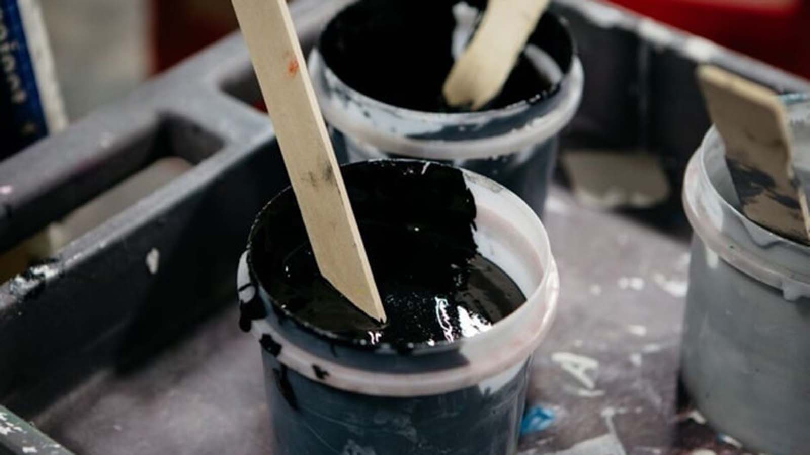 How Water-Based Ink Screen Printing Reduces Environmental Impact